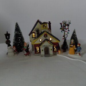 Lemax Dickensvale 11 Piece Lighted Village Set Christmas Decoration Vtg Box FLAW